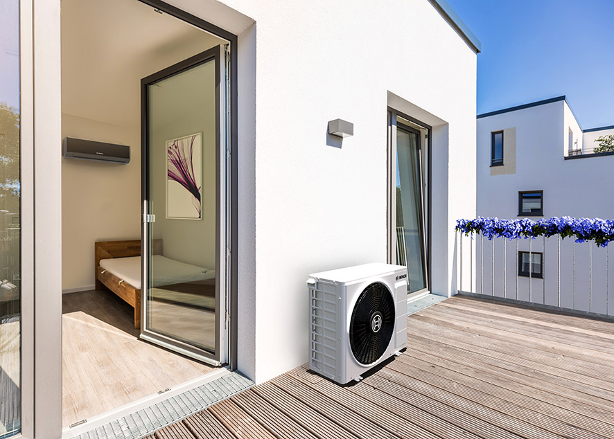Worcester Bosch outdoor air conditioning unit installation